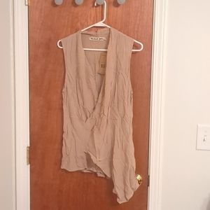 Michael Stars Modern Rayon Sleeveless Asymmetric Shell in Chai, Size M